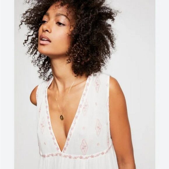 Free People sleeveless Diamond Embroidered Tunic - Picture 2 of 10